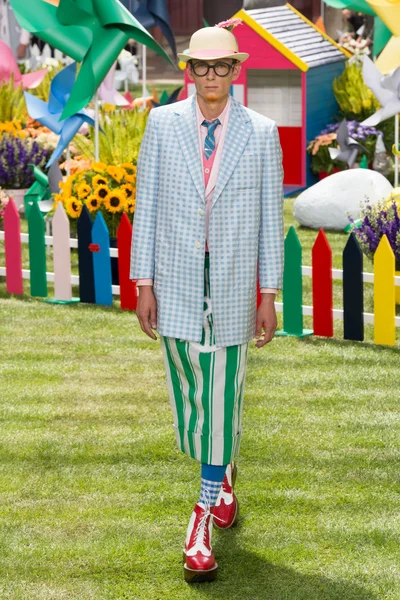 Look 57